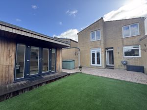 Rear- click for photo gallery